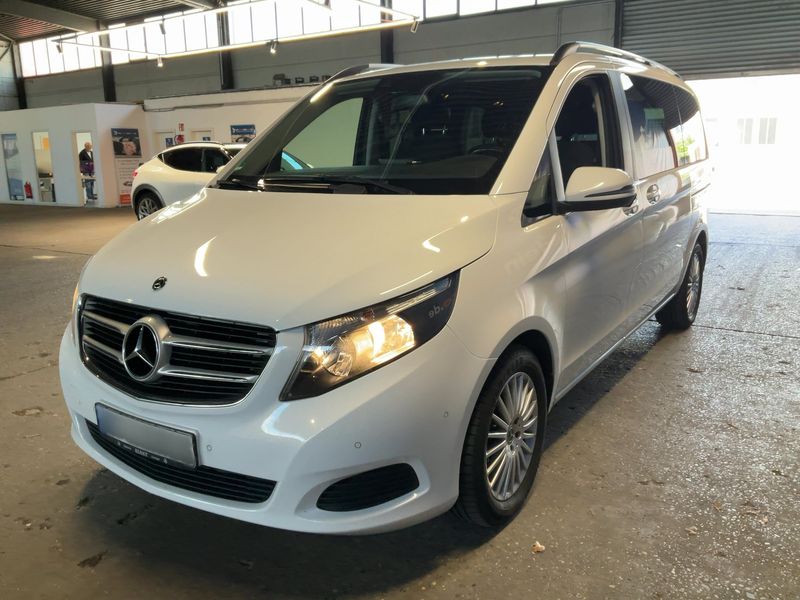 Mercedes-Benz V-Klasse V 220 d kompakt BlueTEC Edition — zdjęcie 1