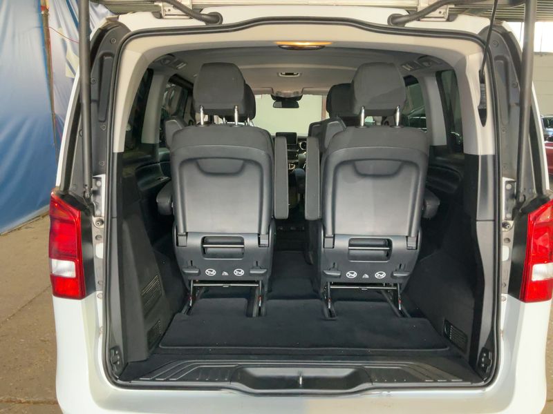 Mercedes-Benz V-Klasse V 220 d kompakt BlueTEC Edition — zdjęcie 10