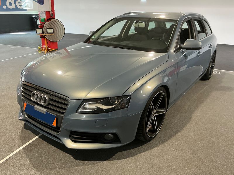 Audi A4 2.0 TDI Ambiente — zdjęcie 1