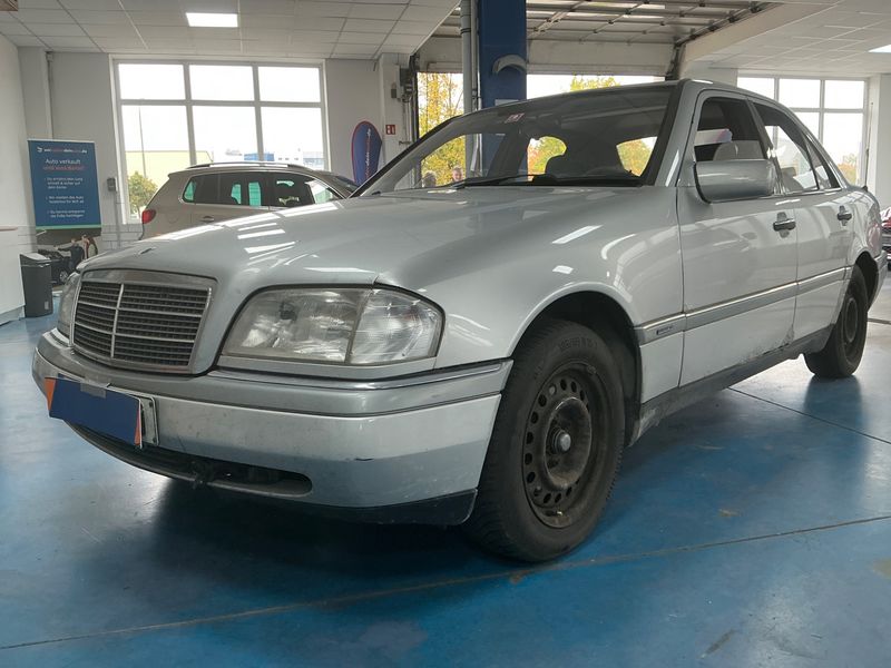 Mercedes-Benz C-Klasse C 200 Elegance