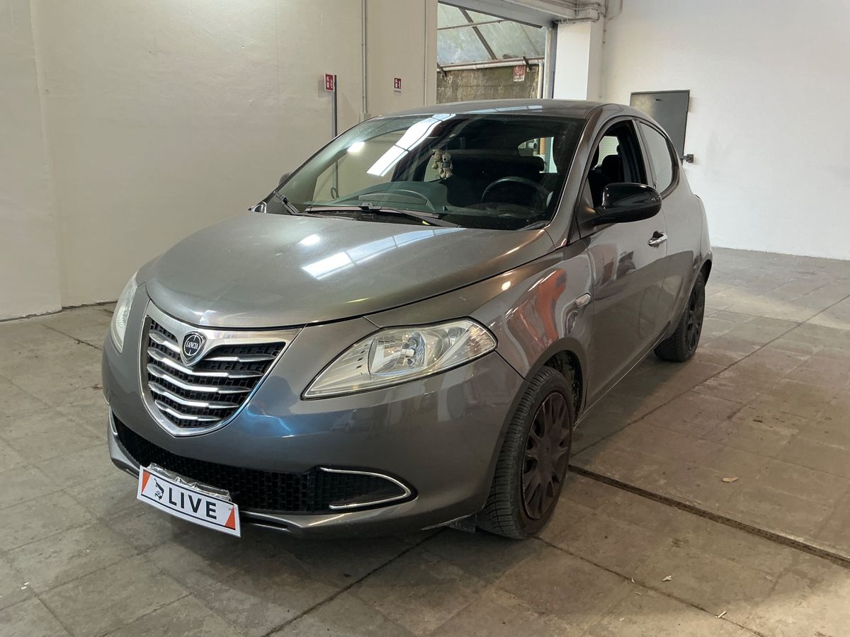 Lancia Ypsilon 2013