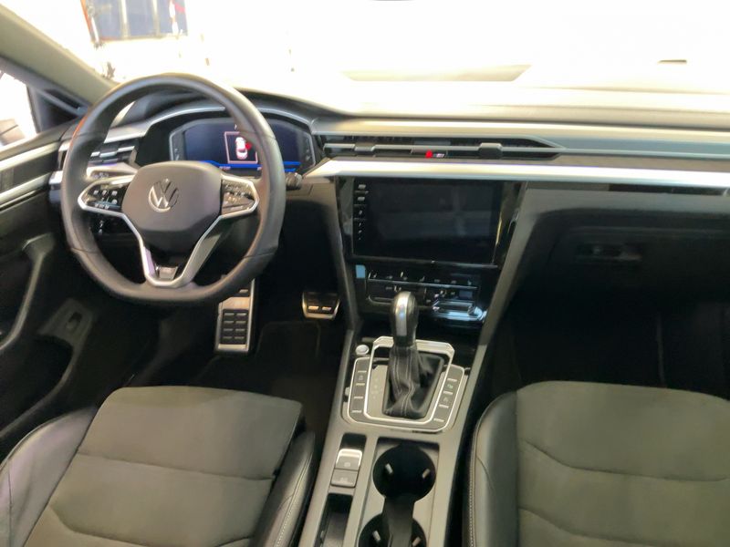 Volkswagen Arteon 2.0 TDI R-Line — zdjęcie 12