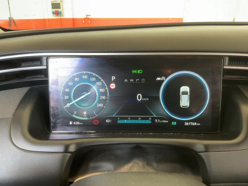 Hyundai Tucson 1.6 CRDi Mild-Hybrid Tecno 2WD — zdjęcie 13