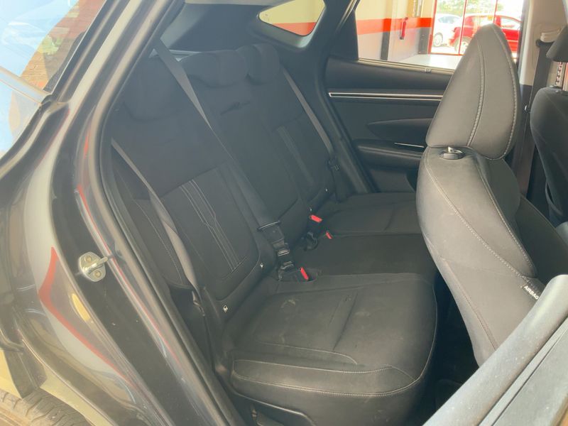 Hyundai Tucson 1.6 CRDi Mild-Hybrid Tecno 2WD — zdjęcie 14