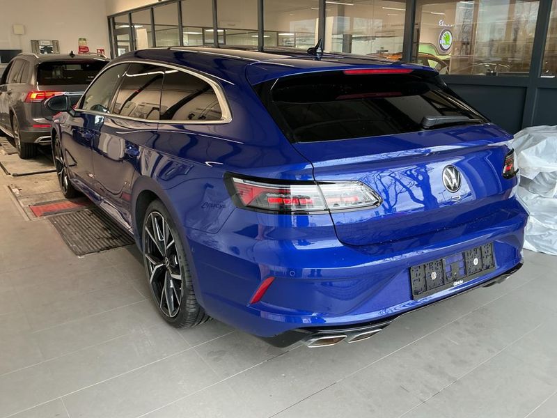 Volkswagen Arteon Shooting Brake 2.0 TSI R 4Motion — zdjęcie 14