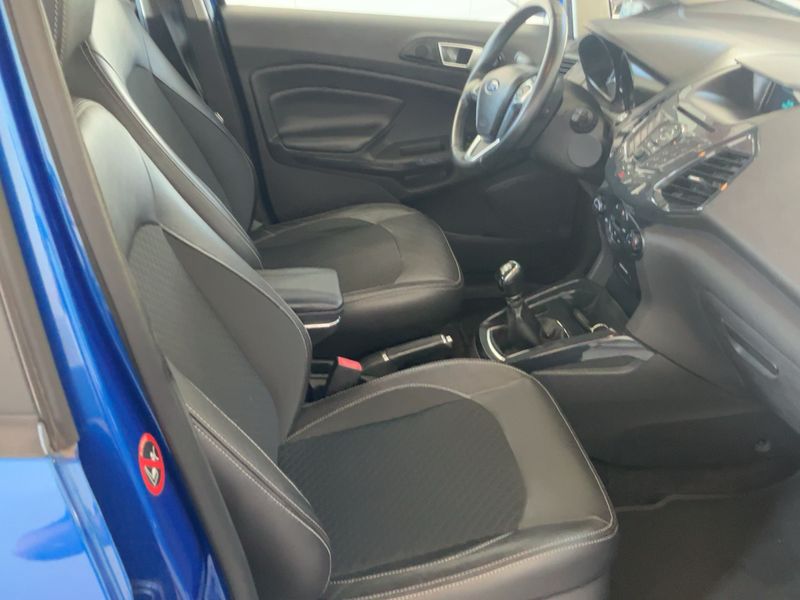 Ford EcoSport 1.5 TDCi Titanium — zdjęcie 11