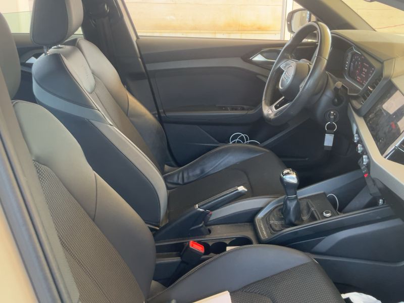 Audi A1 Sportback 25 TFSI Adrenalin — zdjęcie 11