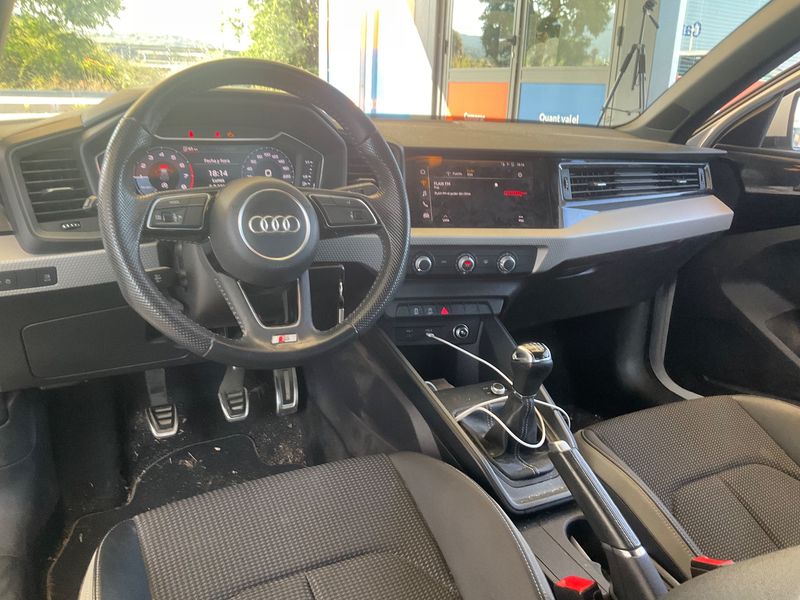 Audi A1 Sportback 25 TFSI Adrenalin — zdjęcie 12