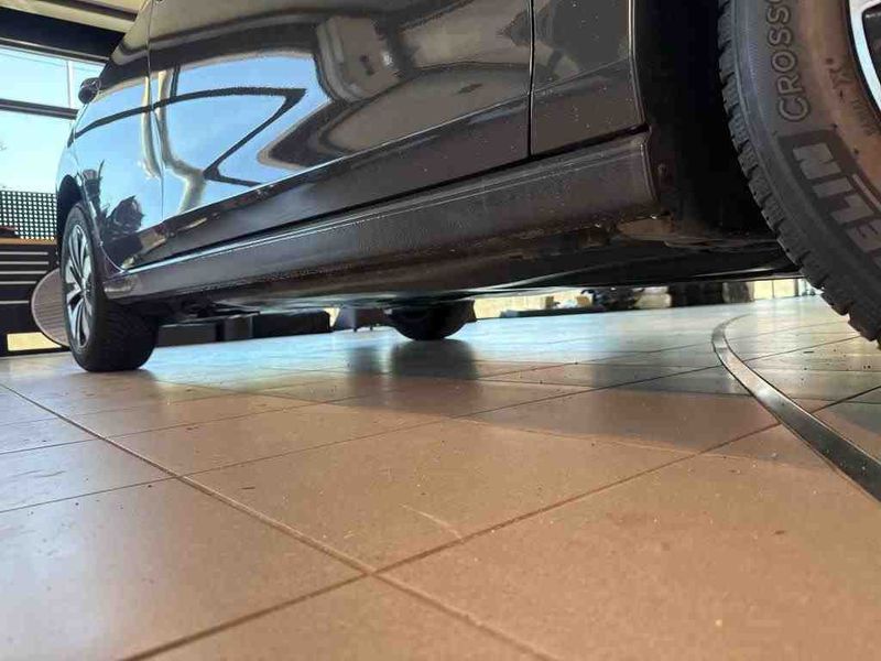Volkswagen Golf VIII 1.0 TSI Move — zdjęcie 16