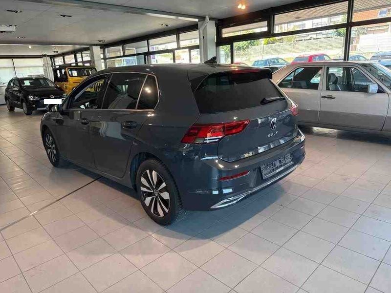 Volkswagen Golf VIII 1.0 TSI Move — zdjęcie 3