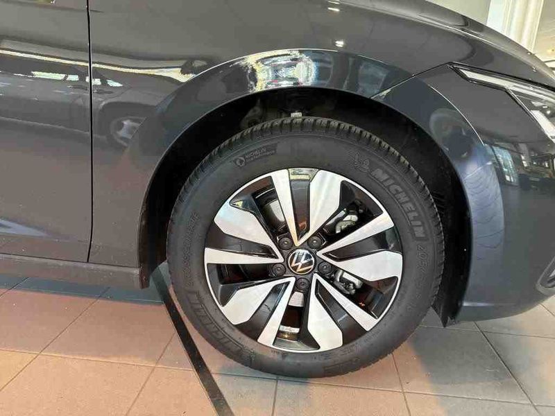 Volkswagen Golf VIII 1.0 TSI Move — zdjęcie 19