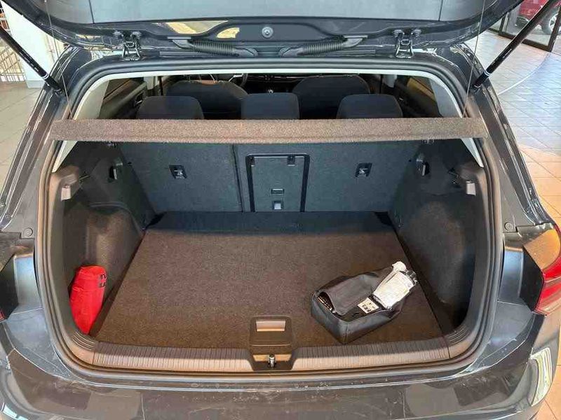 Volkswagen Golf VIII 1.0 TSI Move — zdjęcie 24