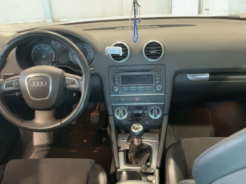 Audi A3 Sportback 1.8 TFSI Ambition — zdjęcie 12