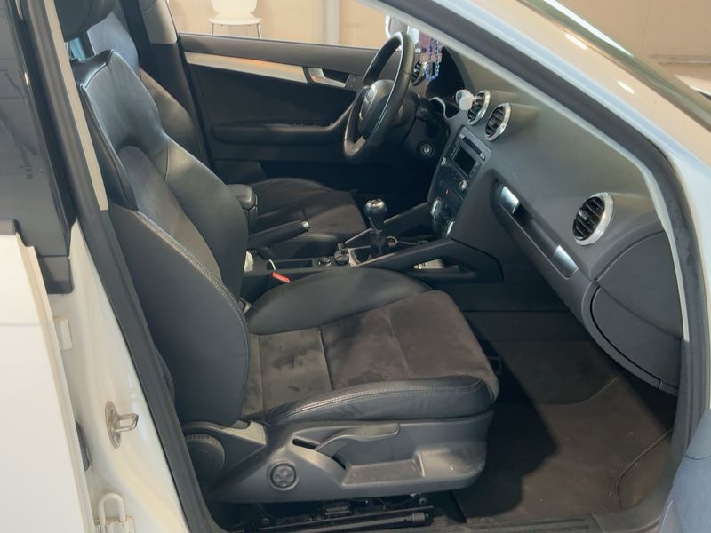 Audi A3 Sportback 1.8 TFSI Ambition — zdjęcie 11