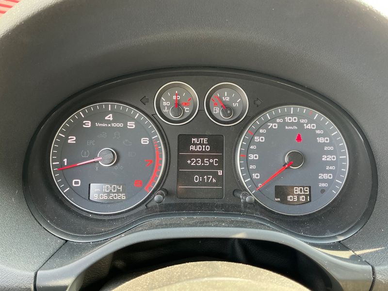 Audi A3 Sportback 1.8 TFSI Ambition — zdjęcie 13