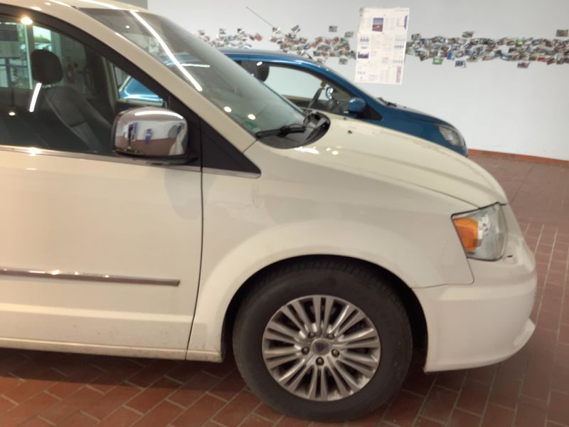 Lancia Voyager 2.8 JTDM Gold — zdjęcie 8