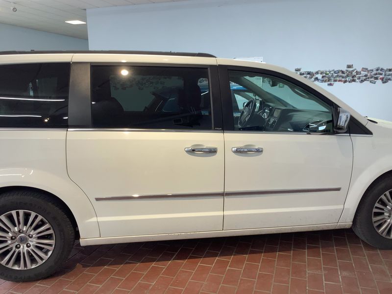 Lancia Voyager 2.8 JTDM Gold — zdjęcie 7