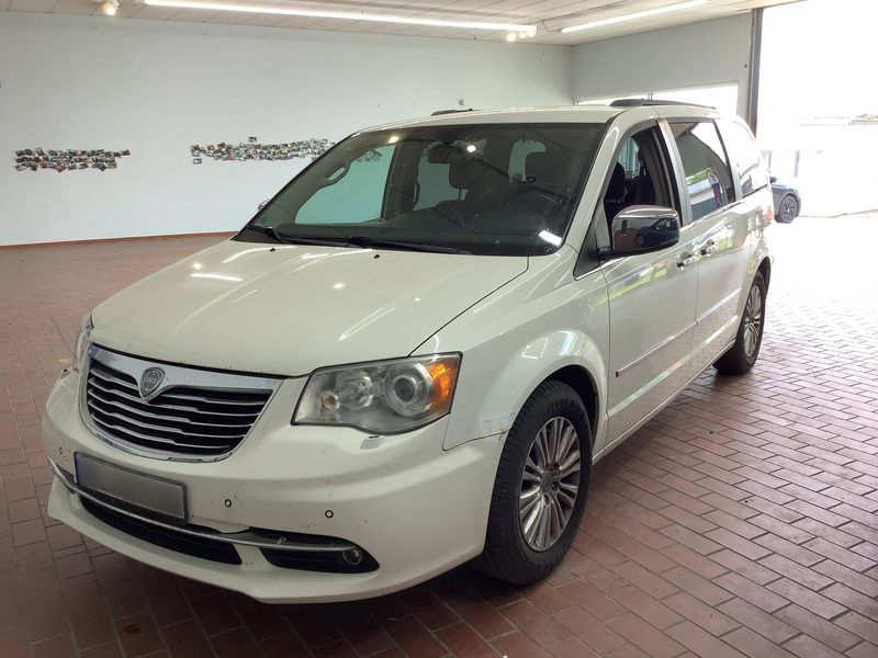 Lancia Voyager 2.8 JTDM Gold — zdjęcie 1