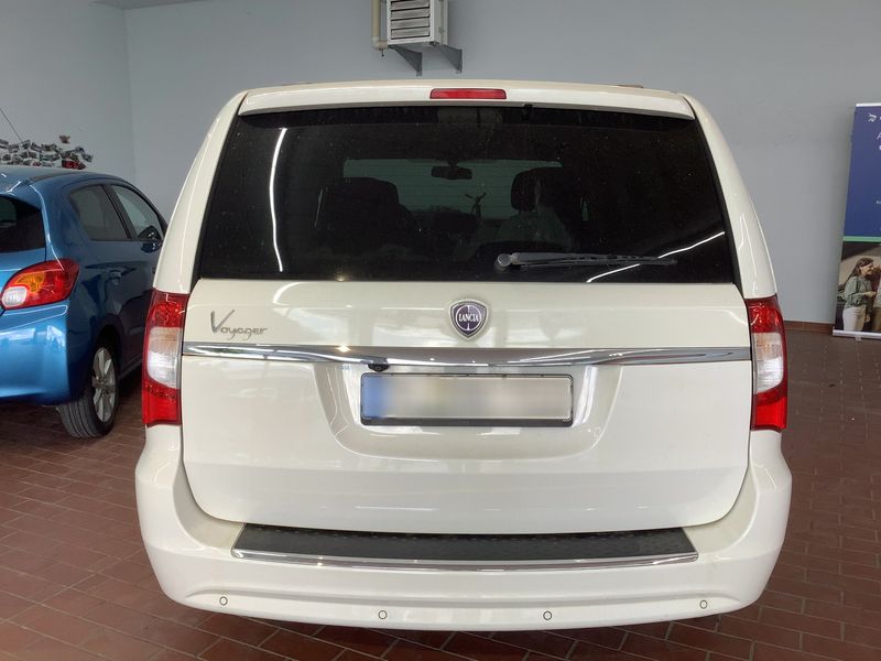 Lancia Voyager 2.8 JTDM Gold — zdjęcie 5