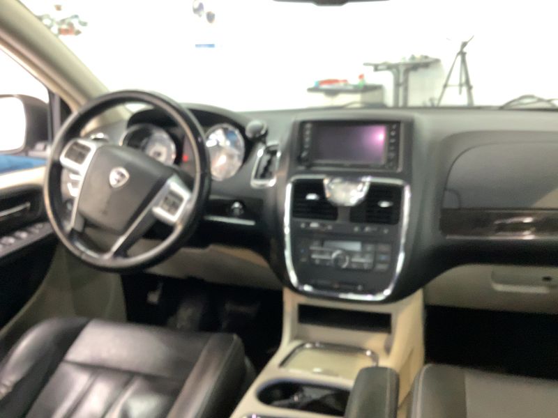 Lancia Voyager 2.8 JTDM Gold — zdjęcie 12