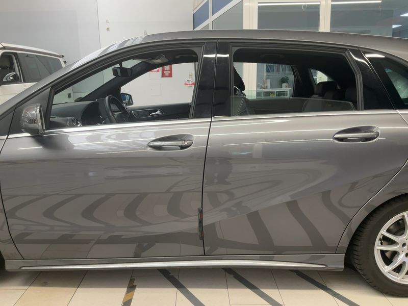 Mercedes-Benz B-Klasse B 200 Urban Style Edition — zdjęcie 4