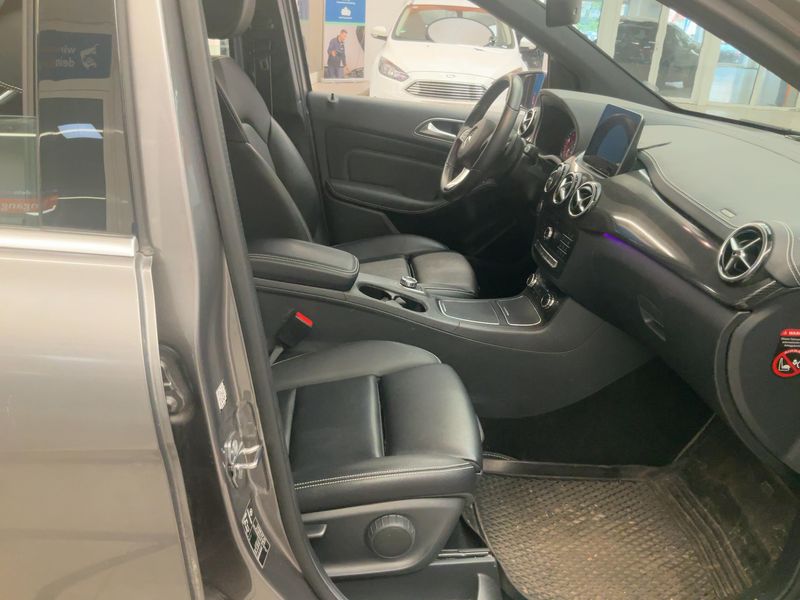 Mercedes-Benz B-Klasse B 200 Urban Style Edition — zdjęcie 11
