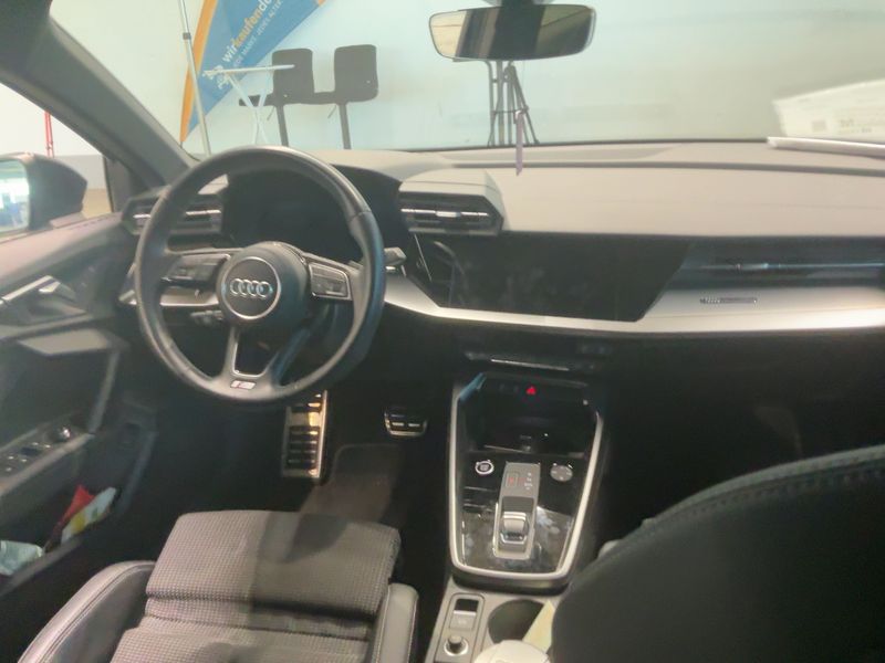 Audi A3 Sportback 35 TDI S line — zdjęcie 12