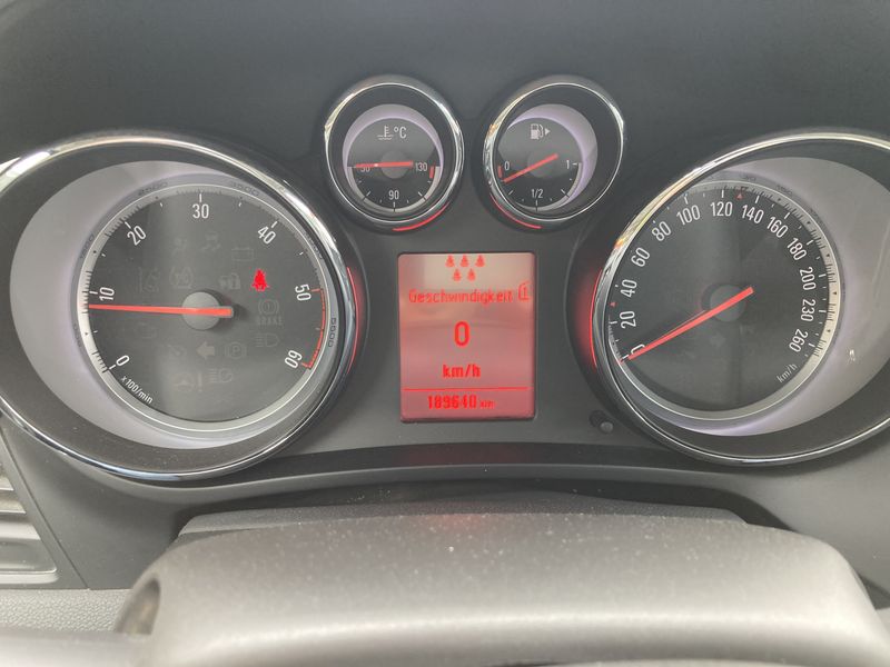 Opel Zafira Tourer 2.0 CDTI Cosmo — zdjęcie 12