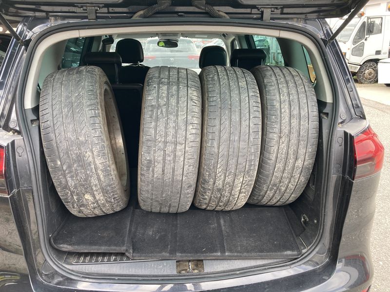 Opel Zafira Tourer 2.0 CDTI Cosmo — zdjęcie 9