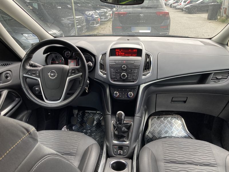 Opel Zafira Tourer 2.0 CDTI Cosmo — zdjęcie 11