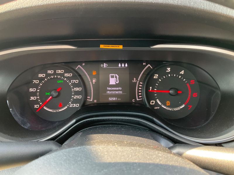 Fiat Tipo 1.6 JTDM Lounge — zdjęcie 13