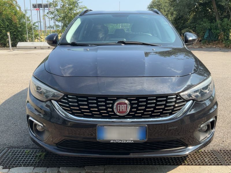 Fiat Tipo 1.6 JTDM Lounge — zdjęcie 9