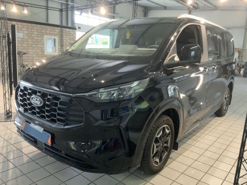 Ford Tourneo Custom 2.0 TDCi EcoBlue 320 L1 Titanium X AWD — zdjęcie 1
