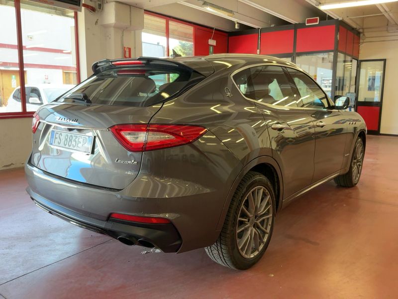Maserati Levante 3.0 V6 Diesel GranSport — zdjęcie 6