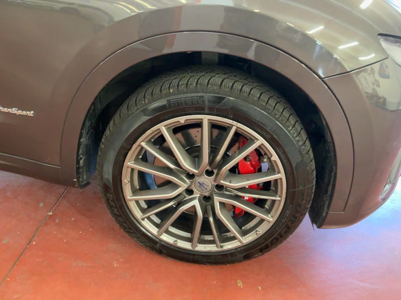 Maserati Levante 3.0 V6 Diesel GranSport 2018 – снимка 11