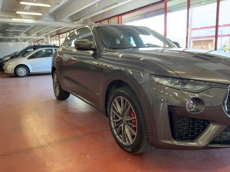 Maserati Levante 3.0 V6 Diesel GranSport — zdjęcie 8