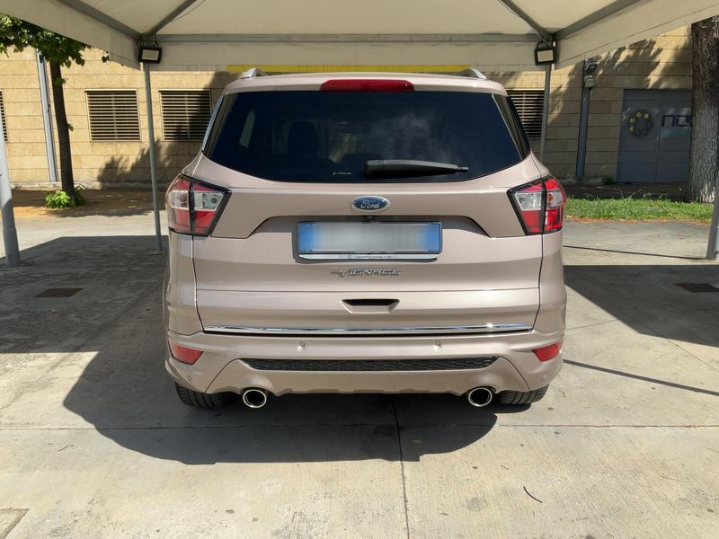 Ford Kuga 2.0 TDCi Vignale — zdjęcie 5
