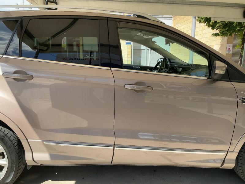 Ford Kuga 2.0 TDCi Vignale — zdjęcie 7