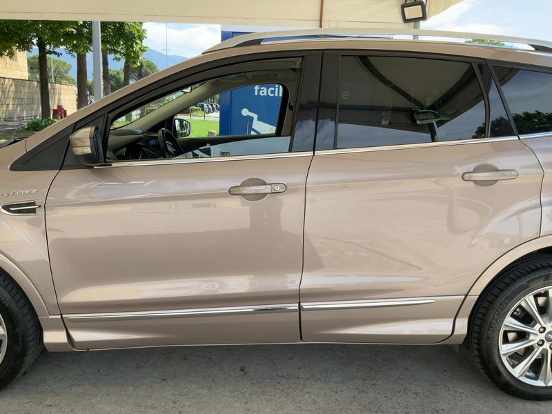 Ford Kuga 2.0 TDCi Vignale — zdjęcie 4