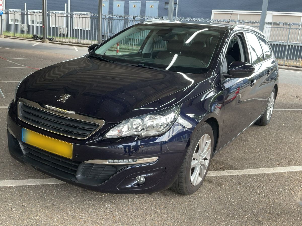 Peugeot 308 2017 — photo 1