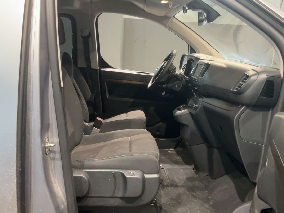 Toyota ProAce 2022 — photo 18