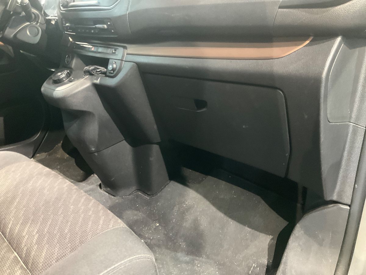Toyota ProAce 2022 — photo 28