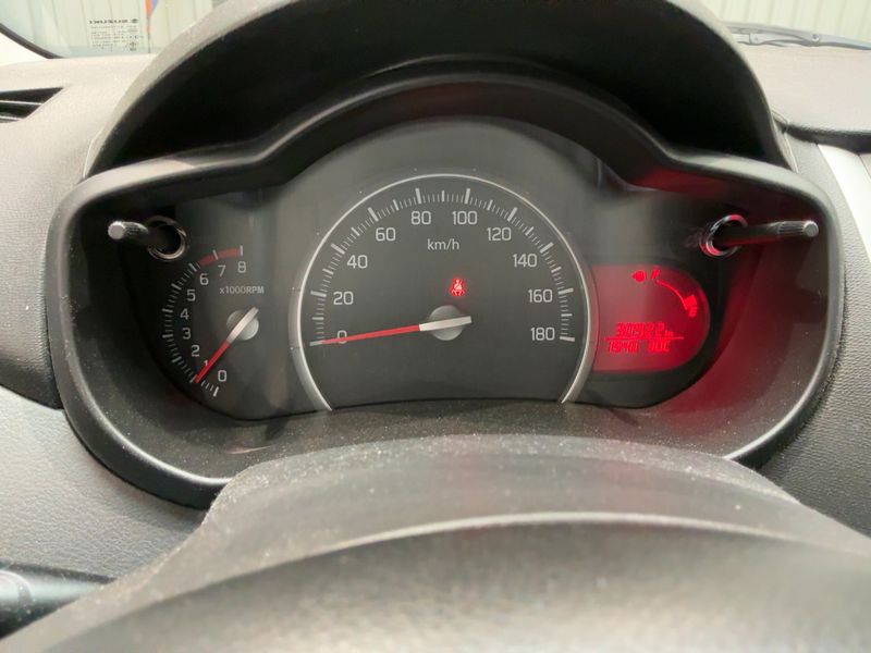 Suzuki Celerio 1.0 Club — zdjęcie 13