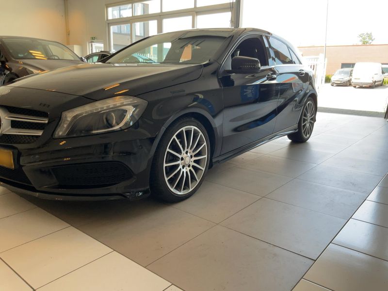 Mercedes-Benz A-Klasse A 180 CDI BlueEfficiency AMG Sport — zdjęcie 2