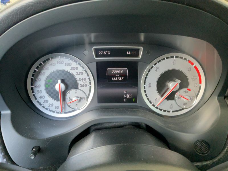 Mercedes-Benz A-Klasse A 180 CDI BlueEfficiency AMG Sport — zdjęcie 13