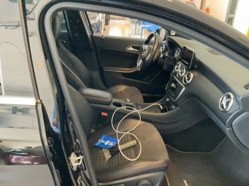 Mercedes-Benz A-Klasse A 180 CDI BlueEfficiency AMG Sport — zdjęcie 11
