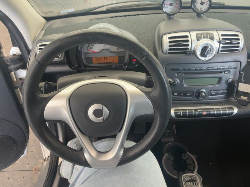 Smart fortwo 1.0 Turbo Basis passion — zdjęcie 12