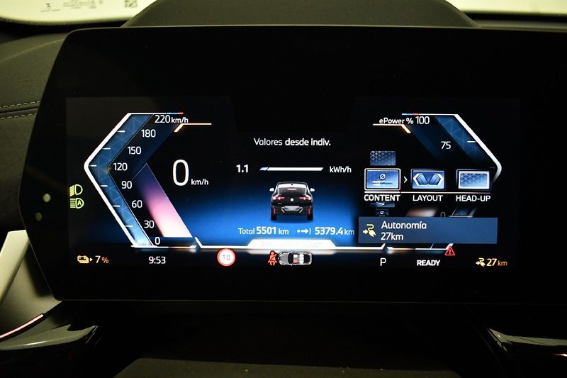 BMW iX2 eDrive20 M Sport — zdjęcie 12