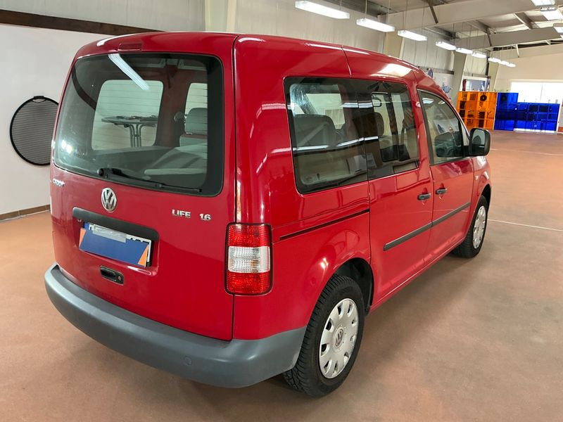 Volkswagen Caddy 1.6 Life Team Caddy — zdjęcie 2