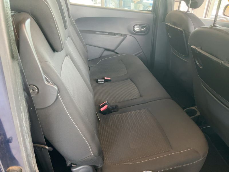 Dacia Lodgy 1.5 dCi Diesel Laureate — zdjęcie 14